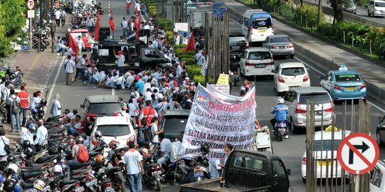 Ratusan sopir Pertamina ancam duduki Istana Presiden