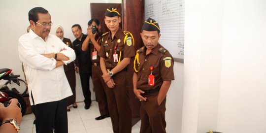 Respons santai Jaksa Agung dilaporkan kubu Hary Tanoe ke Bareskrim