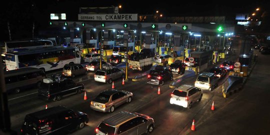 Kakorlantas sebut pemudik lewat Tol Cikampek terus meningkat