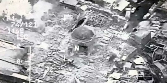 Foto udara kehancuran masjid bersejarah Mosul usai diledakkan ISIS