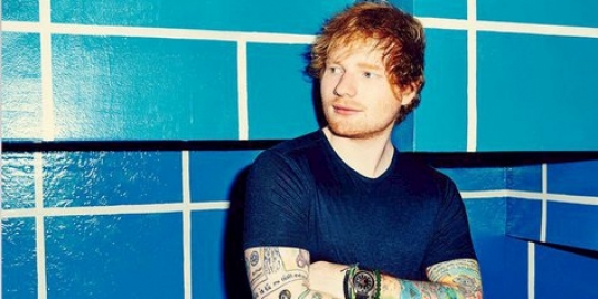 Rider Ed Sheeran di backstage ternyata sederhana banget 