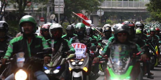 Jelang Lebaran, ojek online kebanjiran order antar barang