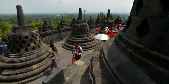 Selama libur Lebaran, 254 petugas jaga Candi Borobudur