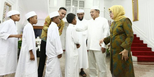 Wapres JK terima 150 anak yatim mualaf asal Papua