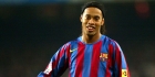 Ditolak Beckham, Barca 'terpaksa' gaet Ronaldinho