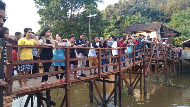 pencarian bocah tenggelam di sungai karang mumus samarinda