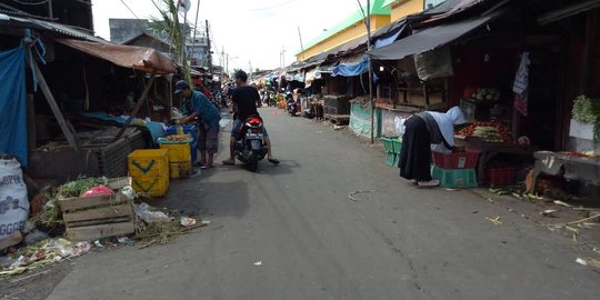 Meski pembeli sepi, harga pangan usai Lebaran tetap naik