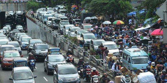 H+2 Lebaran, warga serbu Pasar Gembrong