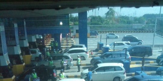 88 ribu kendaraan kembali ke Jakarta melalui GT Cikarang Utama