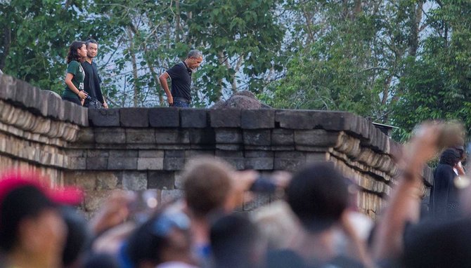 obama di candi borobudur