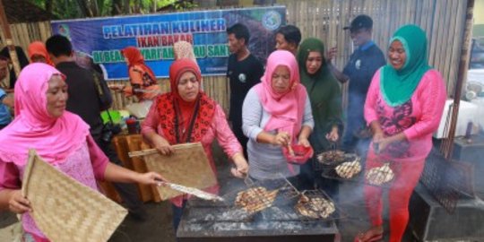 Istri nelayan Banyuwangi dilatih buat kuliner ikan bakar restoran