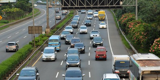 Arus balik, 1 juta kendaraan belum kembali ke Jakarta & Bandung