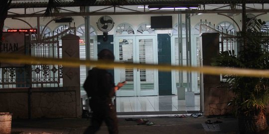 Polisi periksa CCTV di sekitar masjid tempat 2 Brimob ditikam