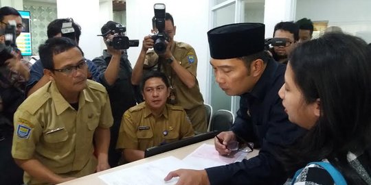 Hari pertama masuk kerja, Ridwan Kamil sidak ke kantor SKPD