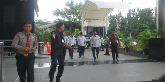 Penuhi panggilan KPK, Menteri Yasonna bilang 'tenang, amanlah'