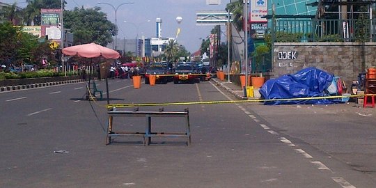 Anjing pelacak dan gegana sisir lokasi tas tak bertuan di ITC Depok