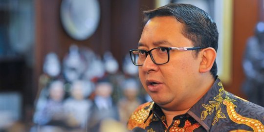 Fadli Zon: Kita jelas kutuk terorisme, itu tindakan biadab!