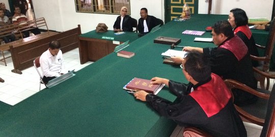 Terima suap, eks Kadis Pendidikan Taput dihukum 1 tahun 2 bulan bui