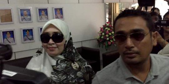 Lengkapi berkas, Firza Husein datangi Polda Metro Jaya