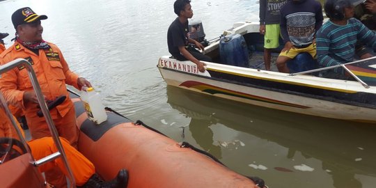 Perahu dihantam gelombang di perairan Kaltara, dua orang hilang