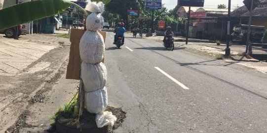 Pocong di Jembrana Bali bikin geger warga ternyata karung beras
