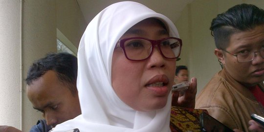 Penjelasan Netty ada isu SMA di Jabar wajib pasang fotonya dan Aher