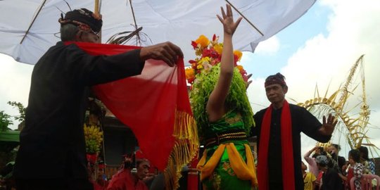 Seblang Olehsari, tarian mistis asal Banyuwangi