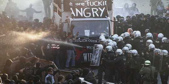 Aksi unjuk rasa besar-besaran 'sambut' KTT G20 di Jerman