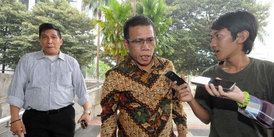 Pansus dapat info penyidik KPK kasih obat saat interogasi tersangka