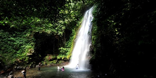 Menikmati akhir pekan di Curug Ciampea