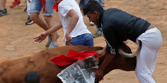 Mereka yang nyaris tertusuk tandukan banteng San Fermin