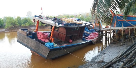 TNI AL gagalkan penyelundupan 20 ton bawang merah dan pohon bonsai