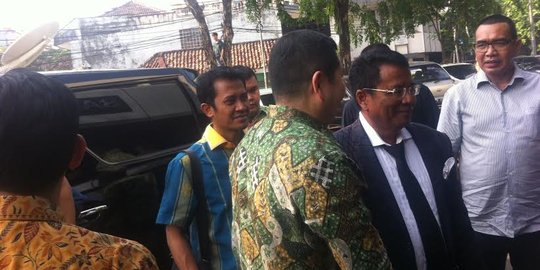 Kuasa hukum bawa 100 dokumen hadapi sidang praperadilan Hary Tanoe