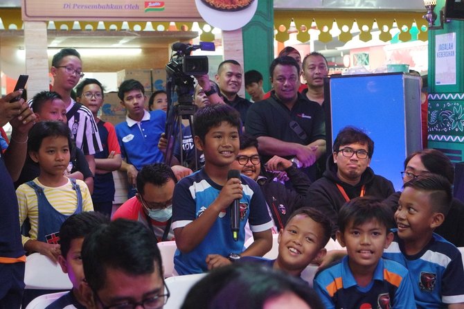 meet and greet bertema 039bicara gaya hidup bintang sepakbola bersama bali united di rumah indofood039
