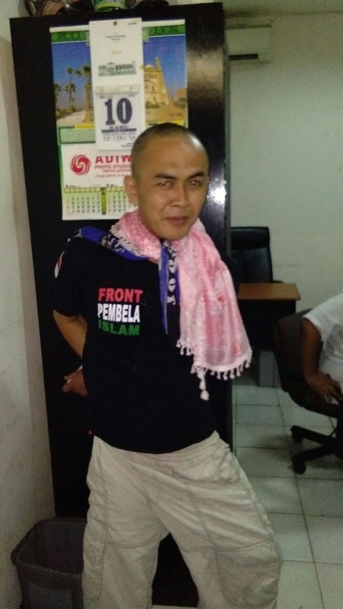 pria baju fpi