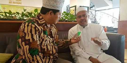 Dalam pelarian, Habib Rizieq komentari pengeroyokan ahli IT ITB