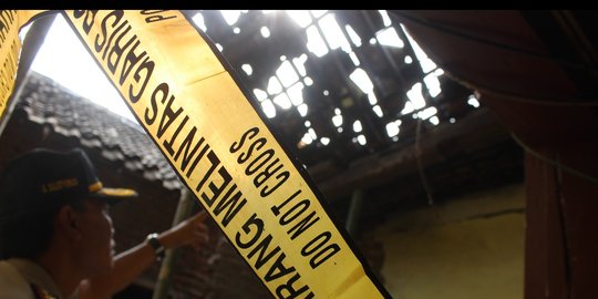 Mercon meledak rusak rumah di Malang, satu orang luka berat