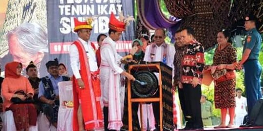 Masyarakat Sumba: Pak Jokowi, datang lagi ke Sumba ya!