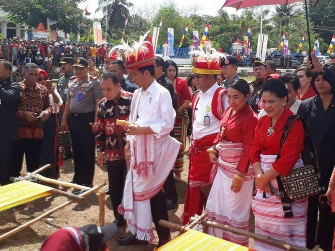 jokowi di sumba