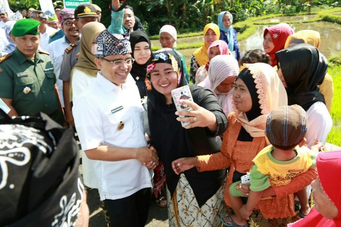 bupati banyuwangi abdullah azwar anas