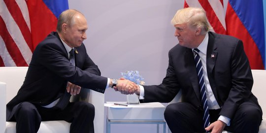 Trump bilang Putin lebih pilih Clinton jadi presiden AS