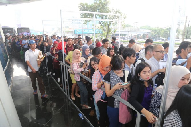 tim kemnaker sidak job fair di smesco