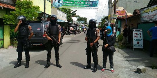 Densus 88 kembali amankan terduga teroris bom panci di Bandung