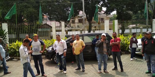 Siaga serangan susulan, puluhan orang jaga gedung DPP PPP