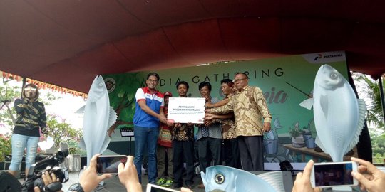 Pertamina serahkan Rp 3 M tingkatkan kesejahteraan nelayan Banten