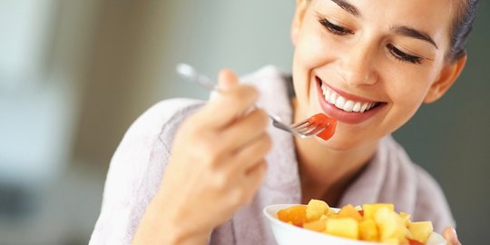 Tips hidup sehat sederhana: ambil napas dalam sebelum makan