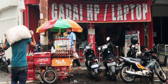 Setahun, baru 9 dari 191 usaha gadai swasta urus izin di OJK