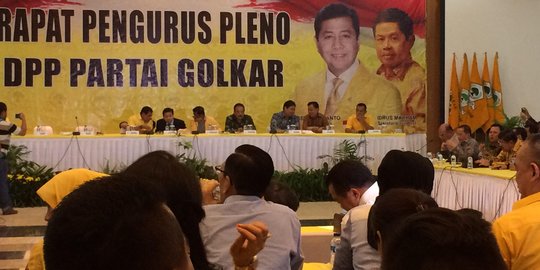 Setnov tersangka, Golkar gelar rapat pleno minta pandangan pengurus