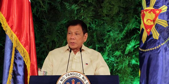 Duterte dicurigai karena minta darurat militer hingga akhir tahun
