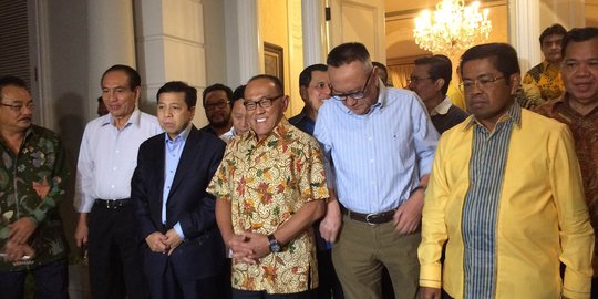 Didatangi Setnov, Ical prihatin Golkar kena musibah